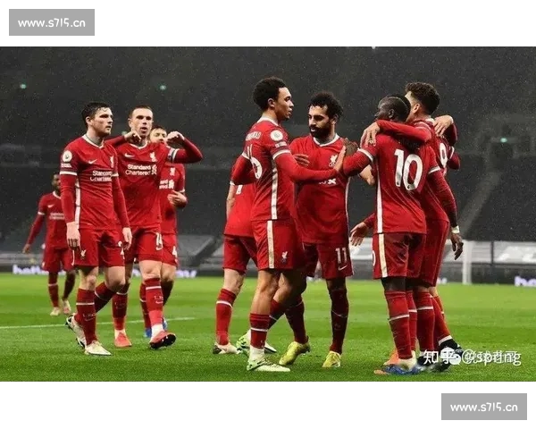 周末焦点战足球前瞻解析阵容走势与胜负关键赛场攻防策略深度解读